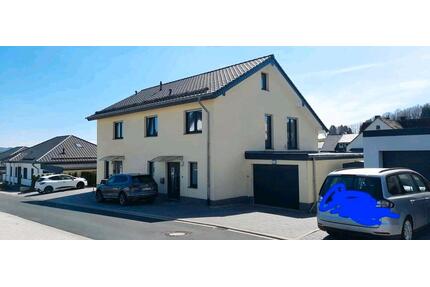 Haus mit Einliegerwohnung zu verkaufen - Brilon