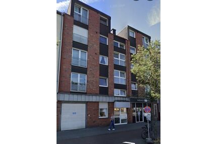 Renovierte 2,5 Zimer-Wohnung mit Aufzug, Balkonkraftwerk, Video-Sprechanlage, Garage (Warmmiete: 1.040 + 100 Garage) - Duisburg