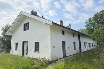 Haus zum Kaufen in Bruckmühl 495.000,00 € 250 m²