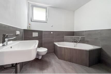 Moderne 3 ZKB mit FBH, Terrasse & eigenem Eingang, ruhige Lage - Kaufungen