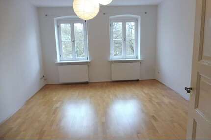 Wohnung zum Mieten in Regensburg 1.000,00 € 115 m²