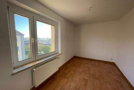 3-Raumwohnung ab sofort - KücheBad mit Fenster - Zeitz