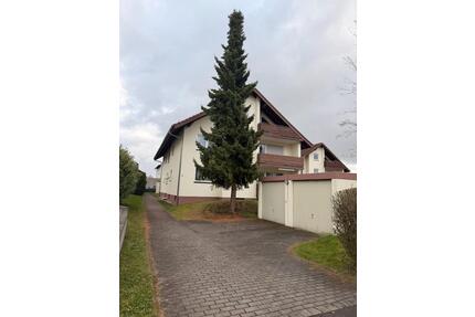Vermietete 3-Zimmer-Wohnung mit Balkon und Garage - Petersberg