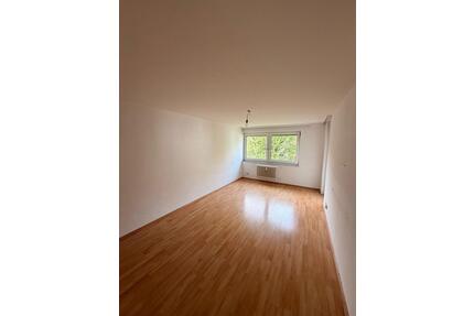 Sonnige 2,5-Zi.-Wohnung mit Balkon in Esslingen – Privatverkauf - Heilbronn Böckingen