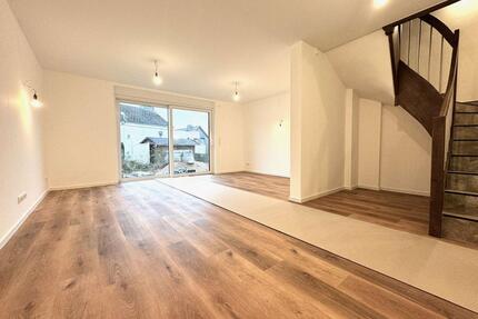 Top modernes Reihenmittelhaus in Stockelsdorf - frei zum 01.06.26