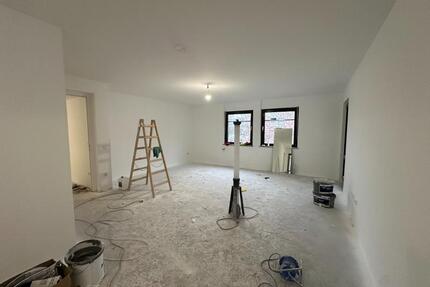 Terrasse und Balkon! Toll geschnittene 3,5-Zimmer-Wohnung - Neuried