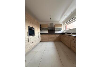 Modernes Einfamilienhaus mit Einliegeroption,PV & Wärmepumpe - Korschenbroich