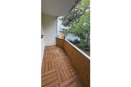 3 ZKB mit Balkon, EG, Bad mit Wanne und Fenster, renoviert, Jägersfreuderstr.11, 66113 Saarbrücken-Rodenhof