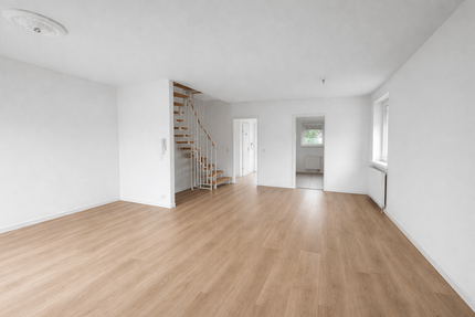 Haus zum Kaufen in Bad Lauchstädt 210.000,00 € 104 m²