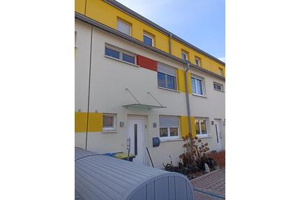 Modernes RMH mit Dachterrasse + Stellplatz in Nbg.- Herpersdorf - Nürnberg Katzwang
