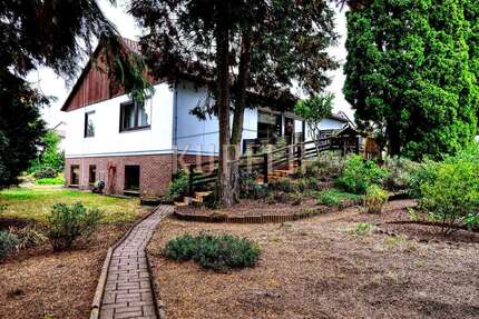 Haus zum Kaufen in Uttenreuth 525.000,00 € 130.6 m²