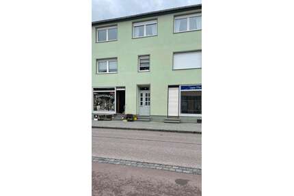 Haus zum Kaufen in Bernburg 230.000,00 € 155.72 m²