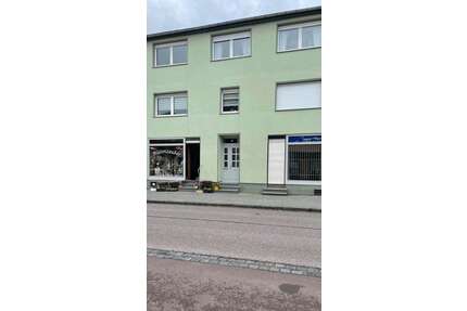 Haus zum Kaufen in Bernburg 245.000,00 € 155.72 m²