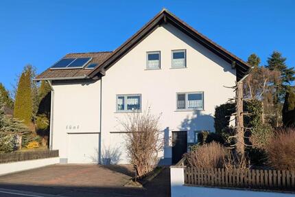 Großzügiges Einfamilienhaus in Lauterbach-Wallenrod - Lauterbach (Hessen)