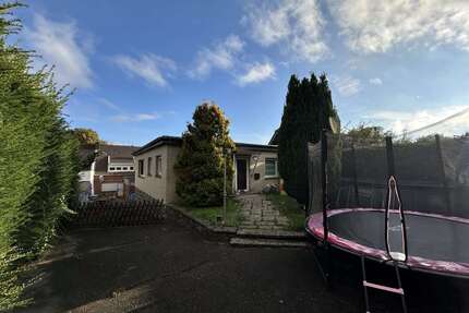 Haus zum Kaufen in Alsdorf 299.000,00 € 192 m²