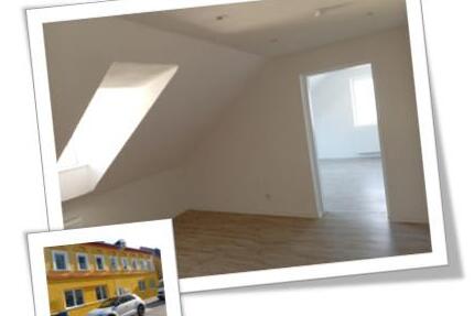 Moderne 2 ZKB Wohnung im Dachgeschoss in zentraler Lage - Saarbrücken Dudweiler