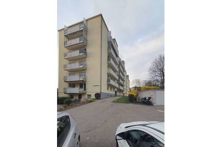 Möblierte 2 Zi.-ETW mit Balkon & KFZ-Stellplatz - Lörrach Salzert