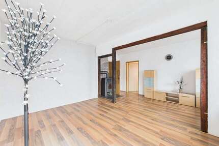 Haus zum Kaufen in Eime 155.000,00 € 215 m²