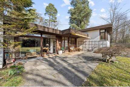 Haus zum Kaufen in Grünwald 2.990.000,00 € 300 m²