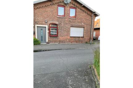 modernisiertes 2-Familien-Backsteinhaus- KaminGartenGarage - Lägerdorf