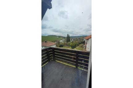 ERSTBEZUG:Schöne 3-Zim.Wohnung m.Balkon, Stellplatz&Naturblick - Jossgrund