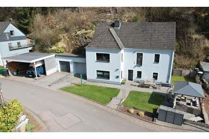 Liebevoll und hochwertig renoviertes Schmuckstück in Schönecken.