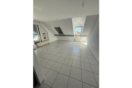 4-Zimmer-Maisonette-Wohnung im Dachgeschoss in Waldbronn - Eggenstein-Leopoldshafen