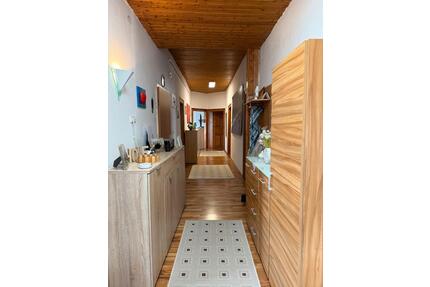 Stilvolle 6-Zimmer-Eigentumswohnung mit Gartenanteil - Marktredwitz