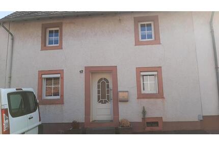 Haus mit Schuppen und Garten - 90.000,00&nbsp;EUR Kaufpreis, ca.&nbsp; 90,00&nbsp;m&sup2; in Osann-Monzel (PLZ: 54518)
