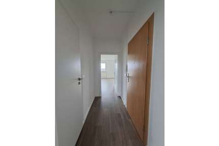 Wohnung zum Mieten in Glauchau 303,17 € 49.7 m²