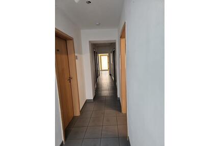 Möblierte 3Zimmer-Wohnung - 1.400,00&nbsp;EUR Kaltmiete, ca.&nbsp; 95,00&nbsp;m&sup2; in Bad Frankenhausen/Kyffhäuser (PLZ: 06567)