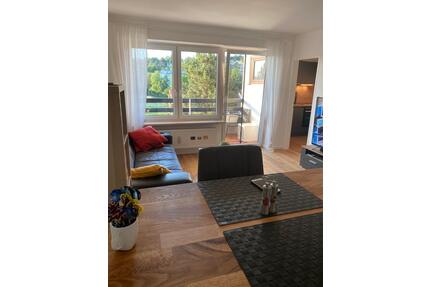2-Zimmer Wohnung in Regensburg mit Loggia, Parket u Küche