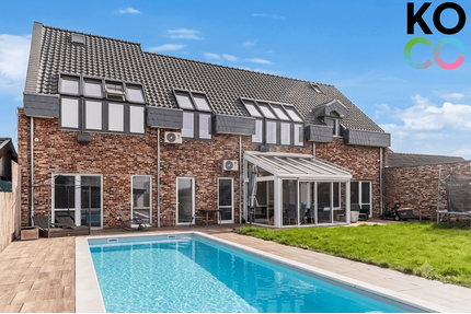 Haus zum Kaufen in Korschenbroich-Kleinenbroich 1.399.000,00 € 372 m²