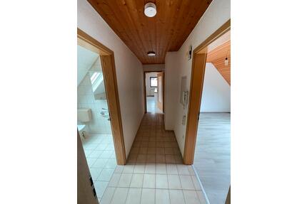 Dachwohnung - 475,00&nbsp;EUR Kaltmiete, ca.&nbsp; 42,00&nbsp;m&sup2; in Wiesentheid (PLZ: 97353)