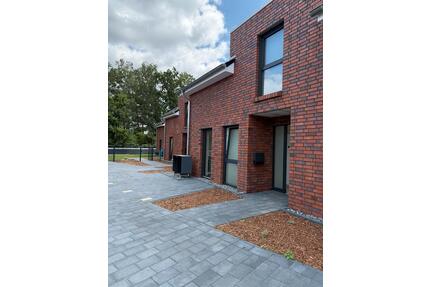 Modernes Reihenmittelhaus (Baujahr 2025) in Celle‑Wietzenbruch