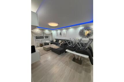 Neu Renovierte 3 Zimmer Wohnung - Schweinfurt Bellevue