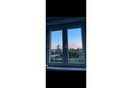 Zimmer in 4er WG ab den 01.04 frei - Stuttgart Hedelfingen