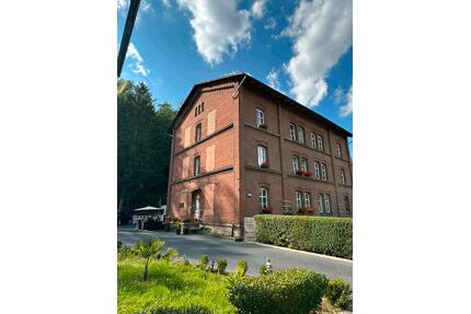 Zuvermieten 3 ZKB - 900,00&nbsp;EUR Kaltmiete, ca.&nbsp; 90,00&nbsp;m&sup2; in Eschwege (PLZ: 37269)