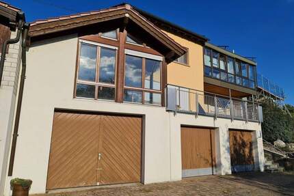 EFH mit großzügiger ELW für die ganze Familie inkl. eigener Kapelle - Gundelsheim Tiefenbach