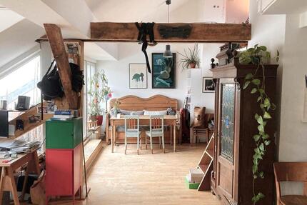 Großes Zimmer in heller Dachgeschosswohnung - Berlin Friedrichshain-Kreuzberg
