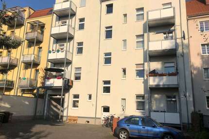 Wohnung zum Mieten in Halle 665,00 € 86.91 m²