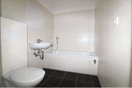 Wohnung zum Mieten in Magdeburg 411,24 € 68.54 m²