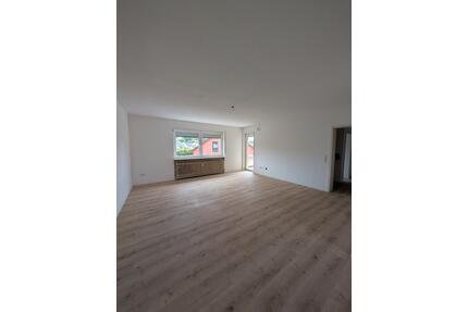 Helle 2,5-Zimmer-Wohnung mit zwei Balkonen und modernem Bad in Otterberg
