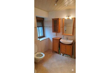 Einliegerwohnung - 355,00&nbsp;EUR Kaltmiete, ca.&nbsp; 54,00&nbsp;m&sup2; in Lößnitz (PLZ: 08294)