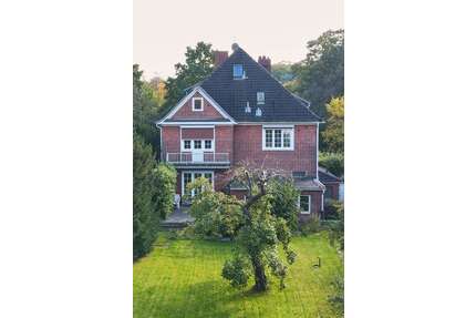 Haus zum Kaufen in Hamburg 3.300.000,00 € 447 m²