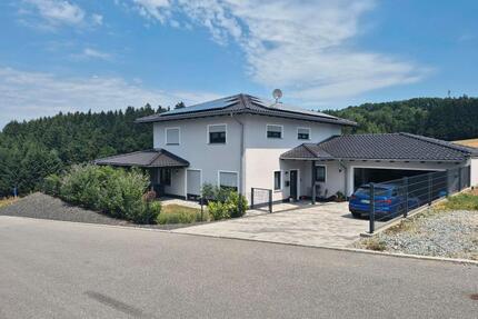 Exklusives Einfamilienhaus - 729.000,00&nbsp;EUR Kaufpreis, ca.&nbsp; 180,00&nbsp;m&sup2; in Hofkirchen (PLZ: 94544)