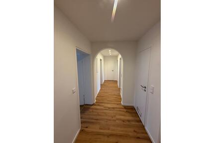 Sanierte 3-Zimmer-Wohnung mit Balkon in Coburg, Eisenacher Straße