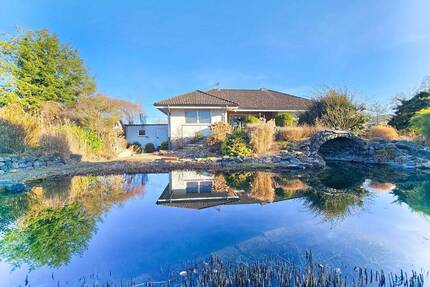 Rarität! Winkelbungalow mit traumhaftem Schwimmteich und Doppelgarage. Nur 5 Min. A3 Bad Honnef - Vettelschoß Kalenborn