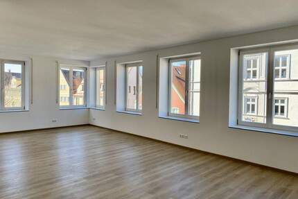 Großzügig wohnen mitten in der Stadt Neue Einbauküche im Mietpreis enthalten - Schrobenhausen