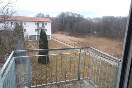 Wohnung, 2 Z, Küche, Bad, Balkon, Kellerabteil, Tiefgaragenstellplatz - Wiesenfelden